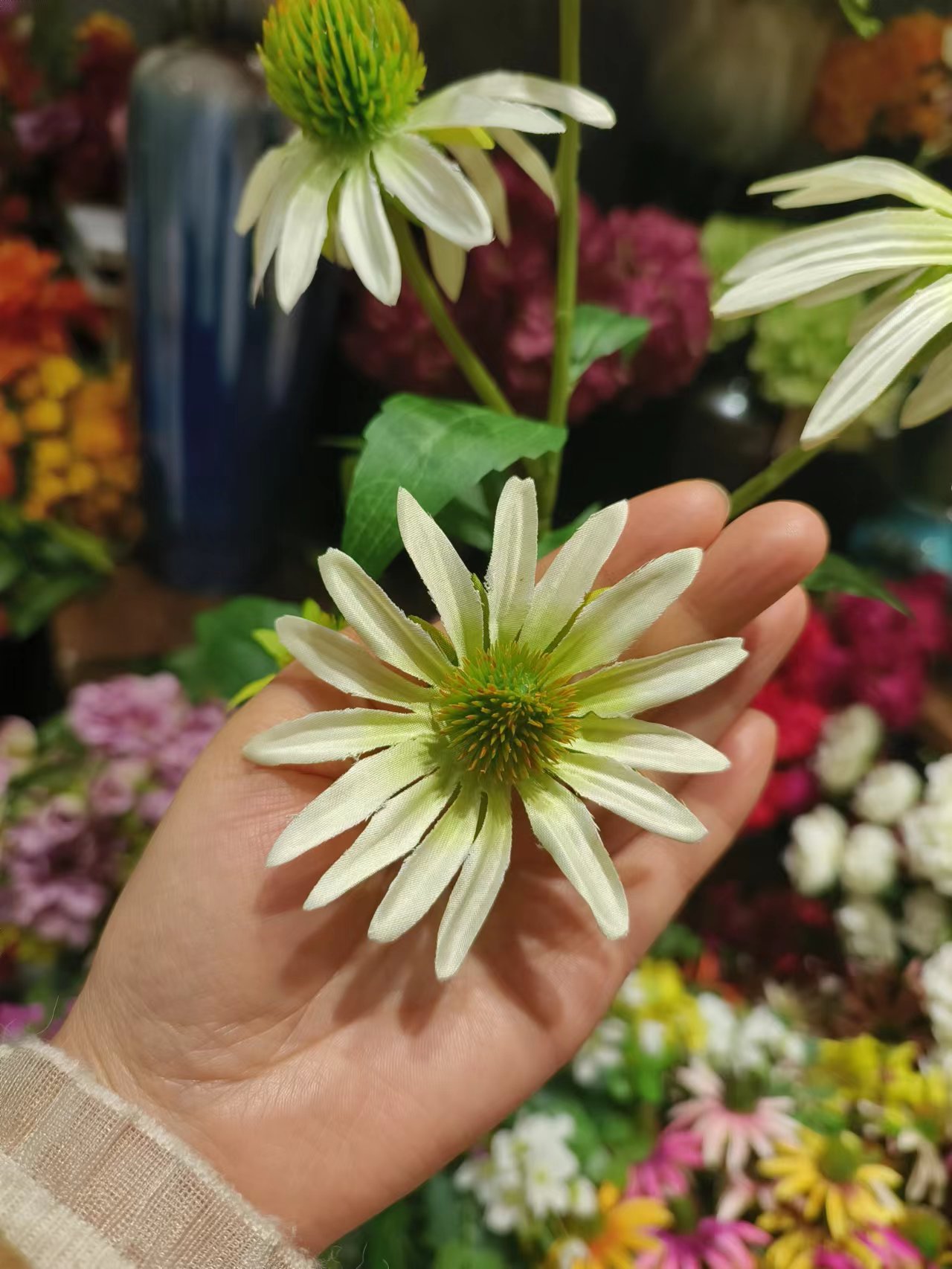 Pine Cone Flower Head White Small Double-Layer