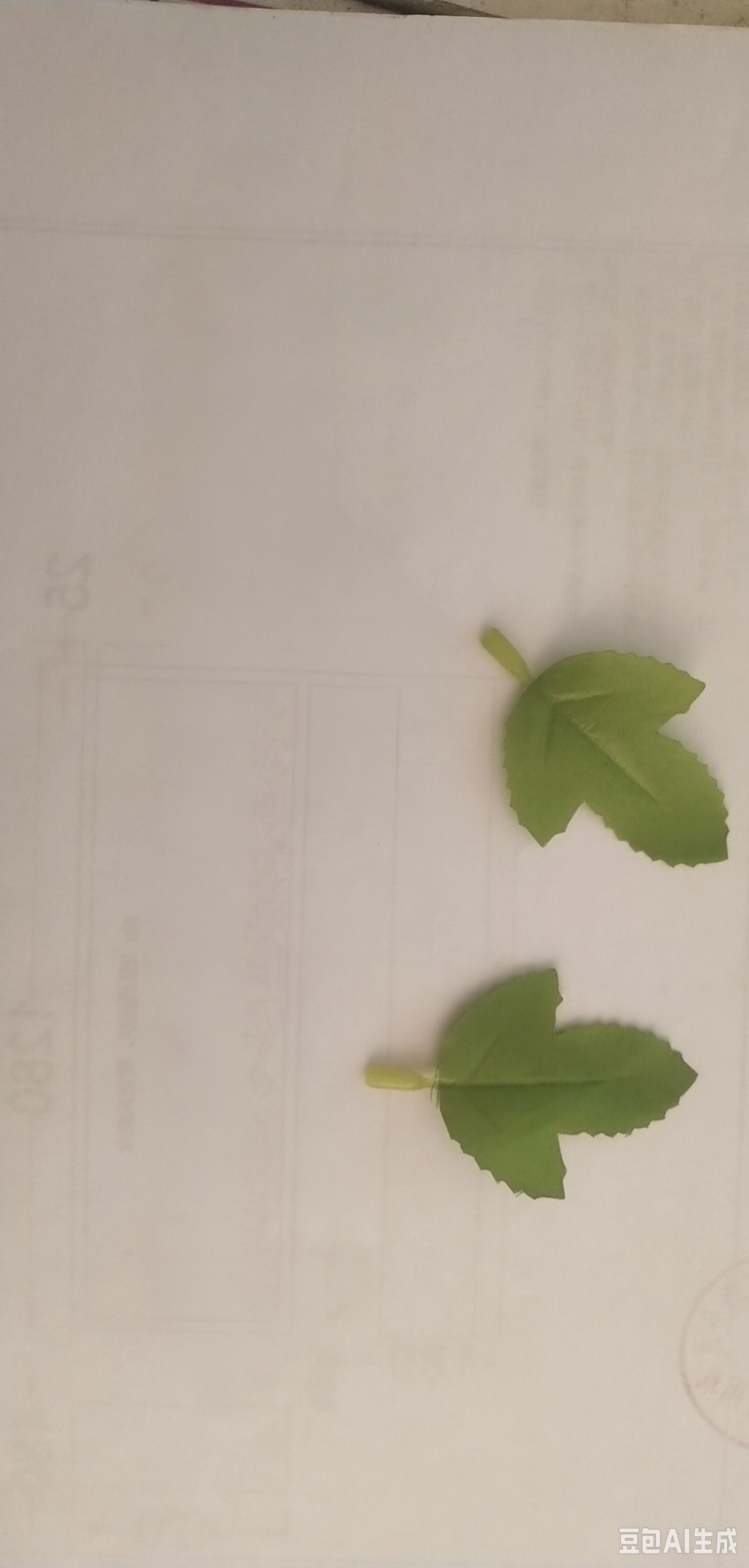 Rose Triangle Leaf